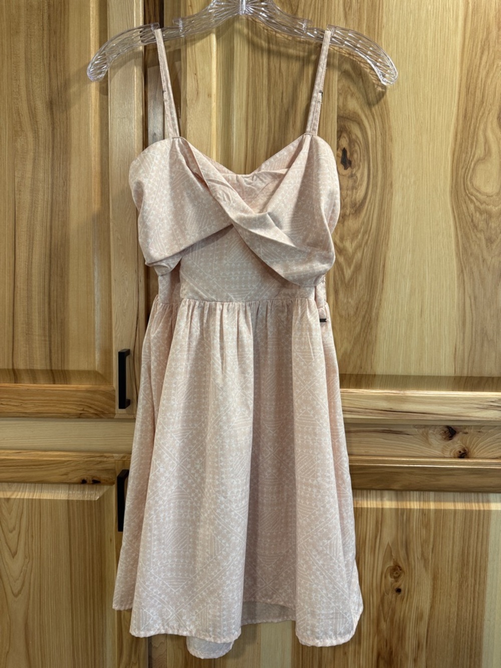 Roxy For Shore Blush Pink Sleeveless Twist-Front Summer Mini Dress Size M - Picture 3 of 13